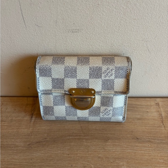 Louis Vuitton Handbags - Authentic Louis Vuitton koala damier azur wallet